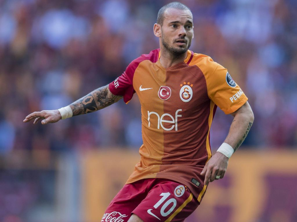 Galatasarayda Sneijder depremi!