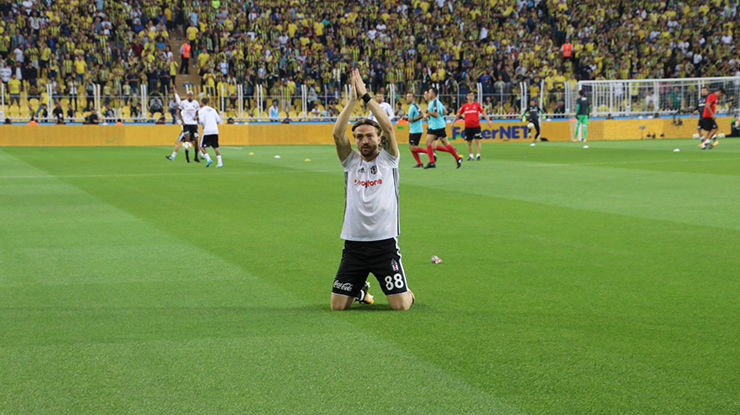 Caneri çılgına çevirdi! Mahmut Uslu...